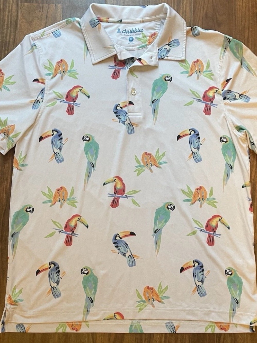 Chubbies Men’s Polo Shirt “The Weekend Has Arrived” Size Medium White Parrots